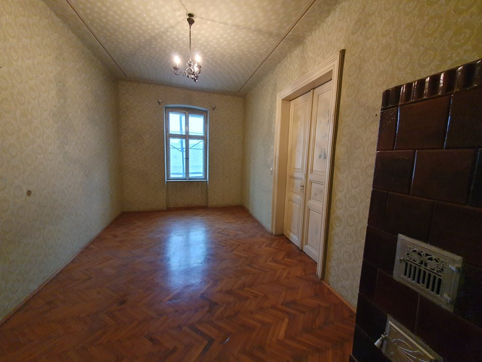 Apartament 3 camere in cladire istorica, 104 mp utili - Piata Maria 11, foxfort.ro
