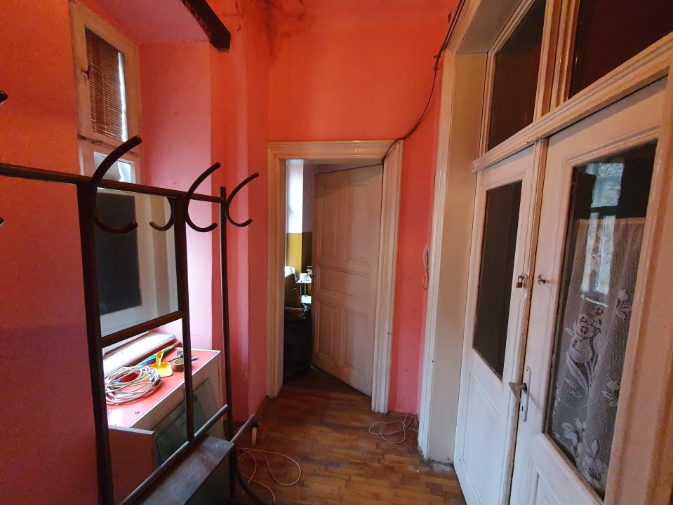 Apartament 3 camere in cladire istorica, 104 mp utili - Piata Maria 18, foxfort.ro