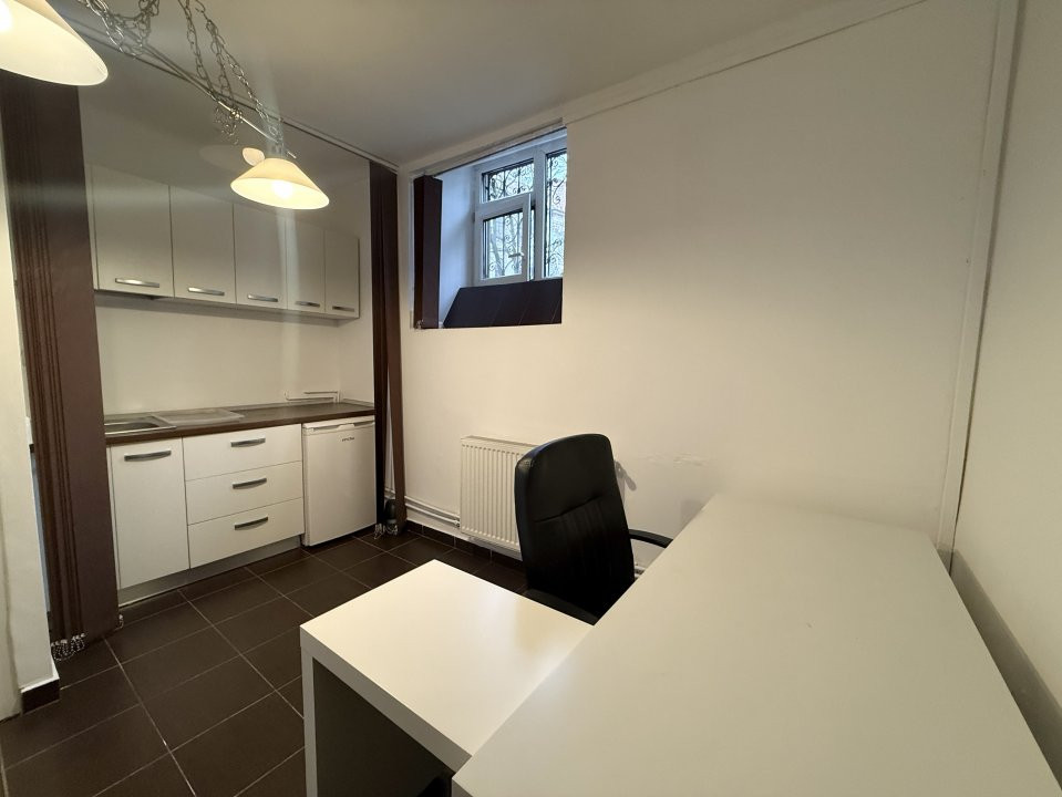 COMISION 0% Spatiu de inchiriat cu 2 incaperi, la demisol, in Centrul Orasului 4, foxfort.ro