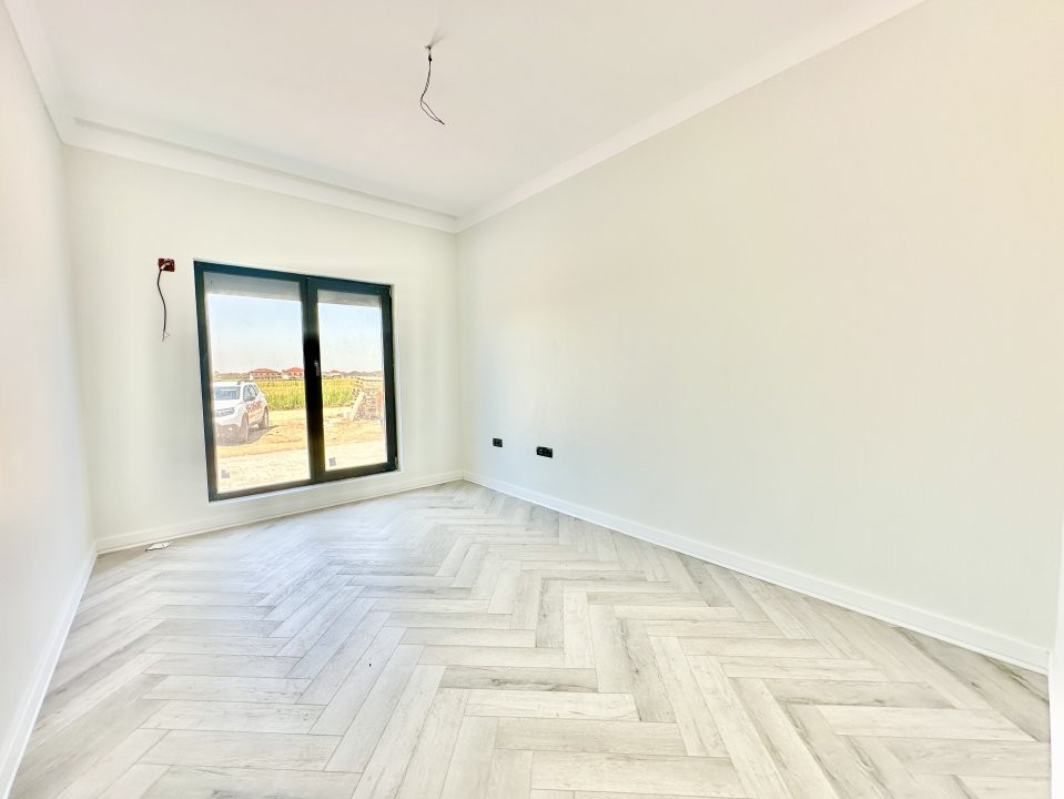 Duplex cu 4 camere - Toate utilitatile + Asfalt - Mosnita Noua 10, foxfort.ro