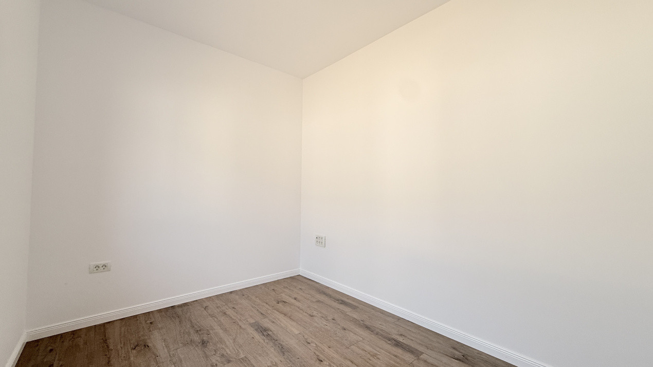 Duplex cu 4 camere - Toate utilitatile + Asfalt - Mosnita Noua 8, foxfort.ro