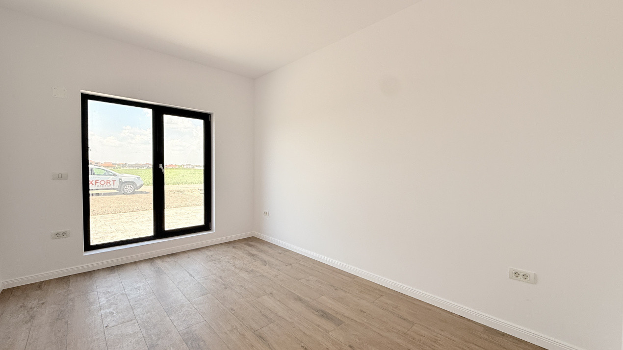 Duplex cu 4 camere - Toate utilitatile + Asfalt - Mosnita Noua 11, foxfort.ro