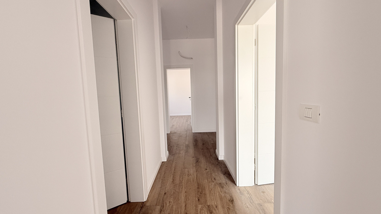 Duplex cu 4 camere - Toate utilitatile + Asfalt - Mosnita Noua 13, foxfort.ro