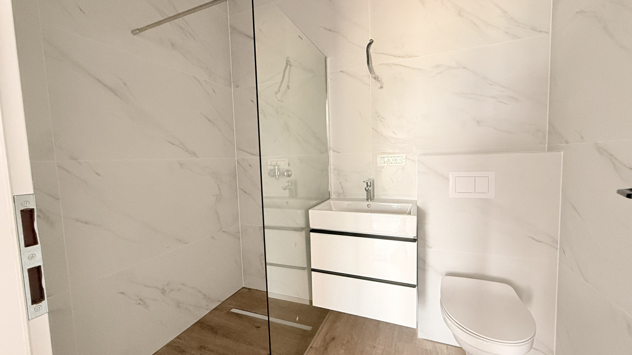 Duplex cu 4 camere - Toate utilitatile + Asfalt - Mosnita Noua 14, foxfort.ro