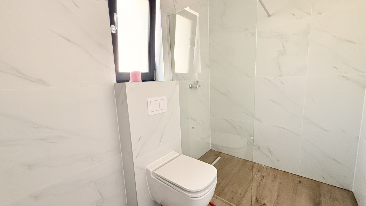 Duplex cu 4 camere - Toate utilitatile + Asfalt - Mosnita Noua 16, foxfort.ro