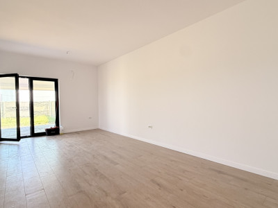 Duplex cu 4 camere - Toate utilitatile + Asfalt - Mosnita Noua imagine mica 4, foxfort.ro