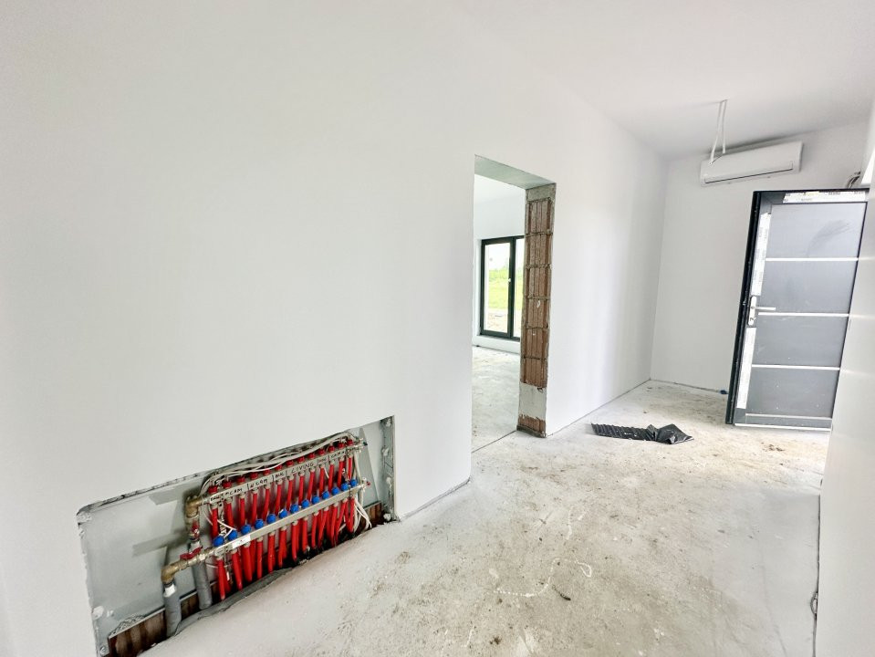 Casa individuala cu 4 camere - Toate utilitatile + Asfalt - Mosnita Noua 11, foxfort.ro