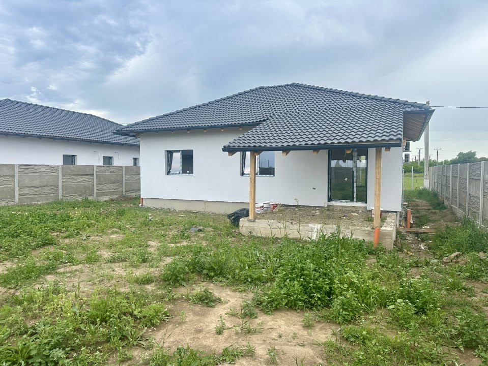 Casa individuala cu 4 camere - Toate utilitatile + Asfalt - Mosnita Noua 1, foxfort.ro