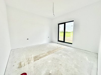 Casa individuala cu 4 camere - Toate utilitatile + Asfalt - Mosnita Noua imagine mica 12, foxfort.ro