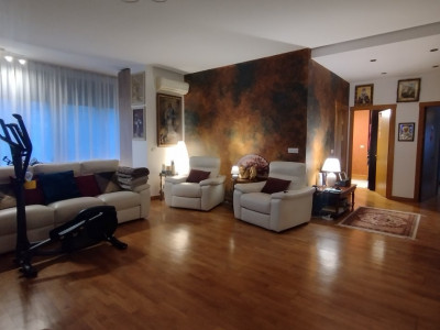 Apartament rafinat, 137 mp utili, Timisoara - zona exclusivista pe malul Begai