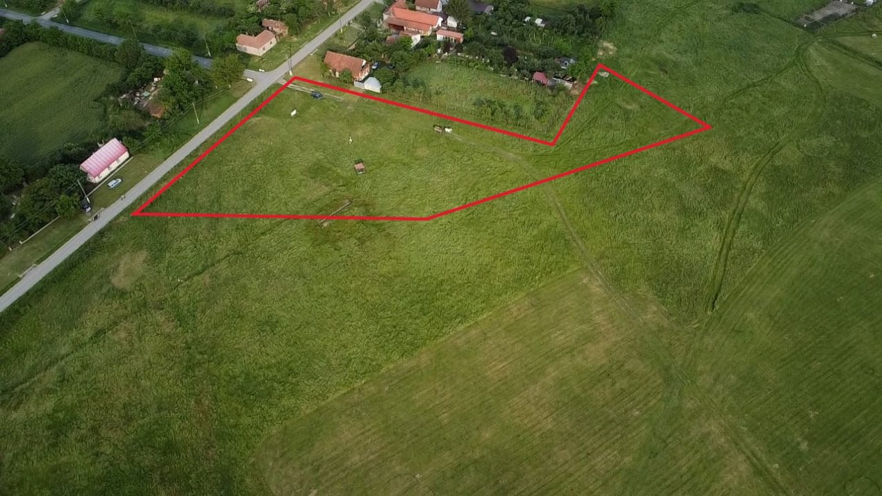 COMISION 0% Teren intravilan 6400 mp la drum asfaltat - Padureni 4, foxfort.ro