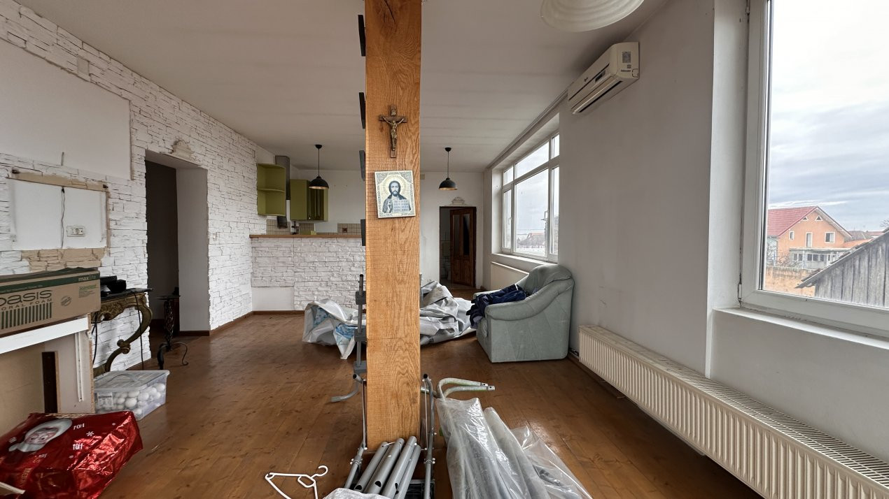 Casa individuala 6 camere, 200 mp, in Mosnita Veche, vatra satului 4, foxfort.ro