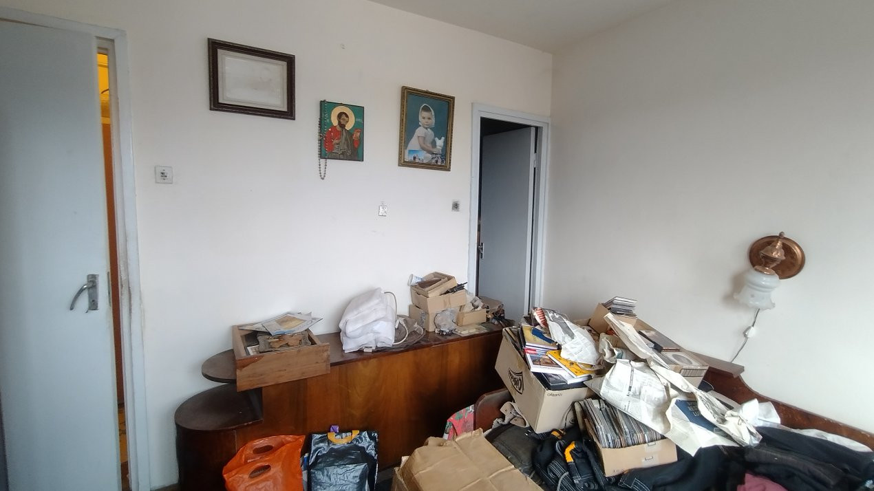 Apartament 4 camere, Zona Cetatii, bloc cu acoperis 12, foxfort.ro