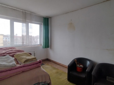 Apartament 4 camere, Zona Cetatii, bloc cu acoperis imagine mica 4, foxfort.ro