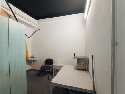 Hala de inchiriat service auto 453 mp - zona Freidorf - C7803 imagine mica 5, foxfort.ro