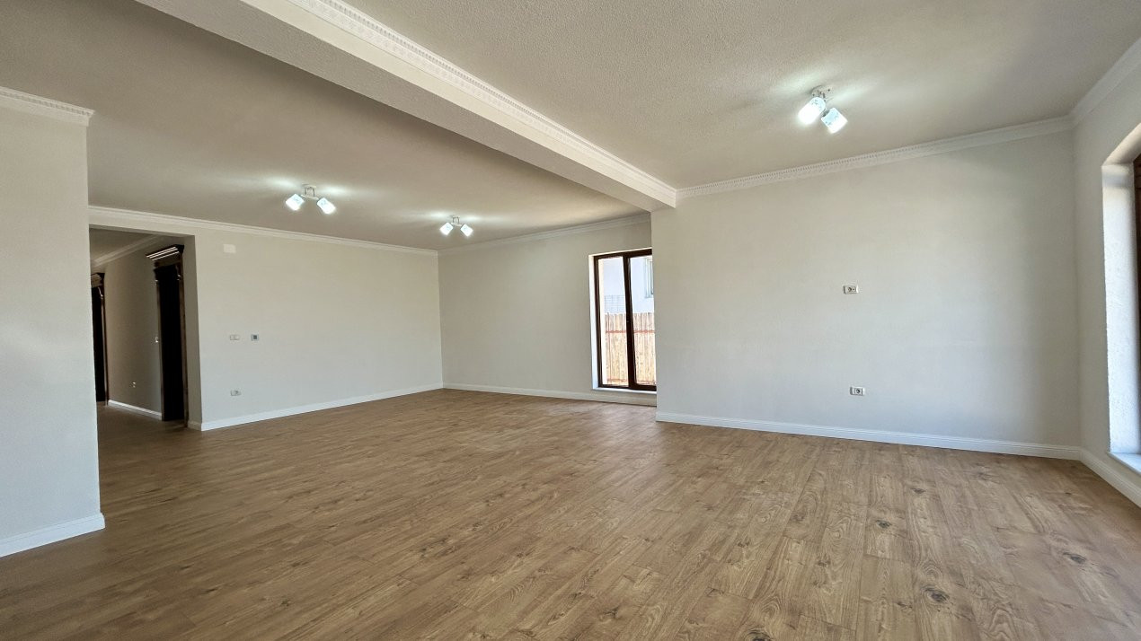 Casa individuala cu 4 camere, 130 mp utili - zona Ghiroda 2, foxfort.ro