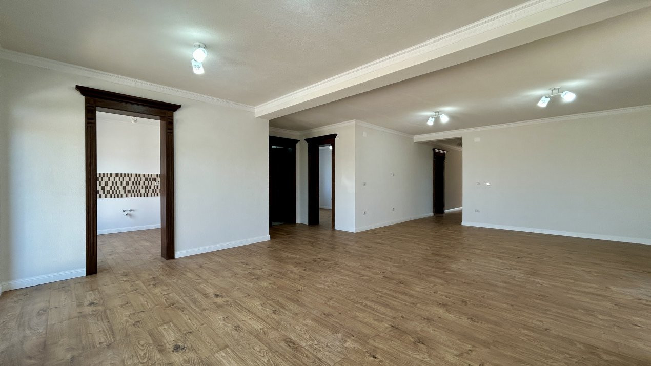 Casa individuala cu 4 camere, 130 mp utili - zona Ghiroda 3, foxfort.ro