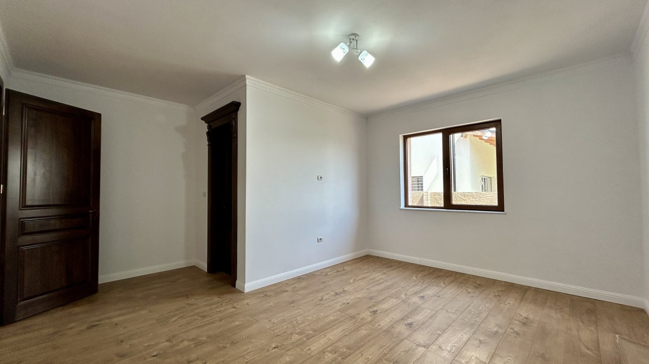 Casa individuala cu 4 camere, 130 mp utili - zona Ghiroda 7, foxfort.ro