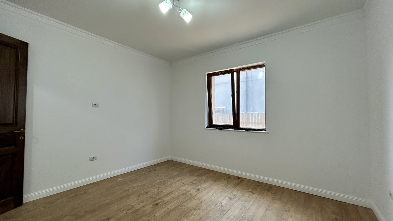 Casa individuala cu 4 camere, 130 mp utili - zona Ghiroda 8, foxfort.ro