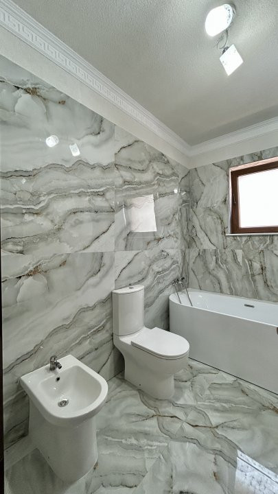 Casa individuala cu 4 camere, 130 mp utili - zona Ghiroda 12, foxfort.ro