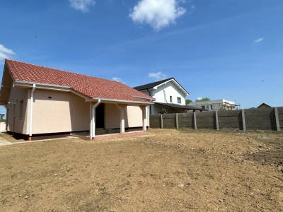 Casa individuala cu 4 camere, 130 mp utili - zona Ghiroda