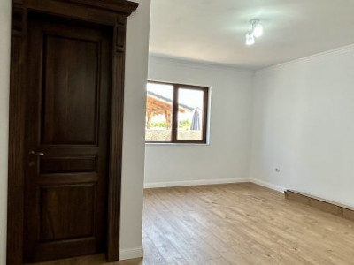 Casa individuala cu 4 camere, 130 mp utili - zona Ghiroda imagine mica 16, foxfort.ro