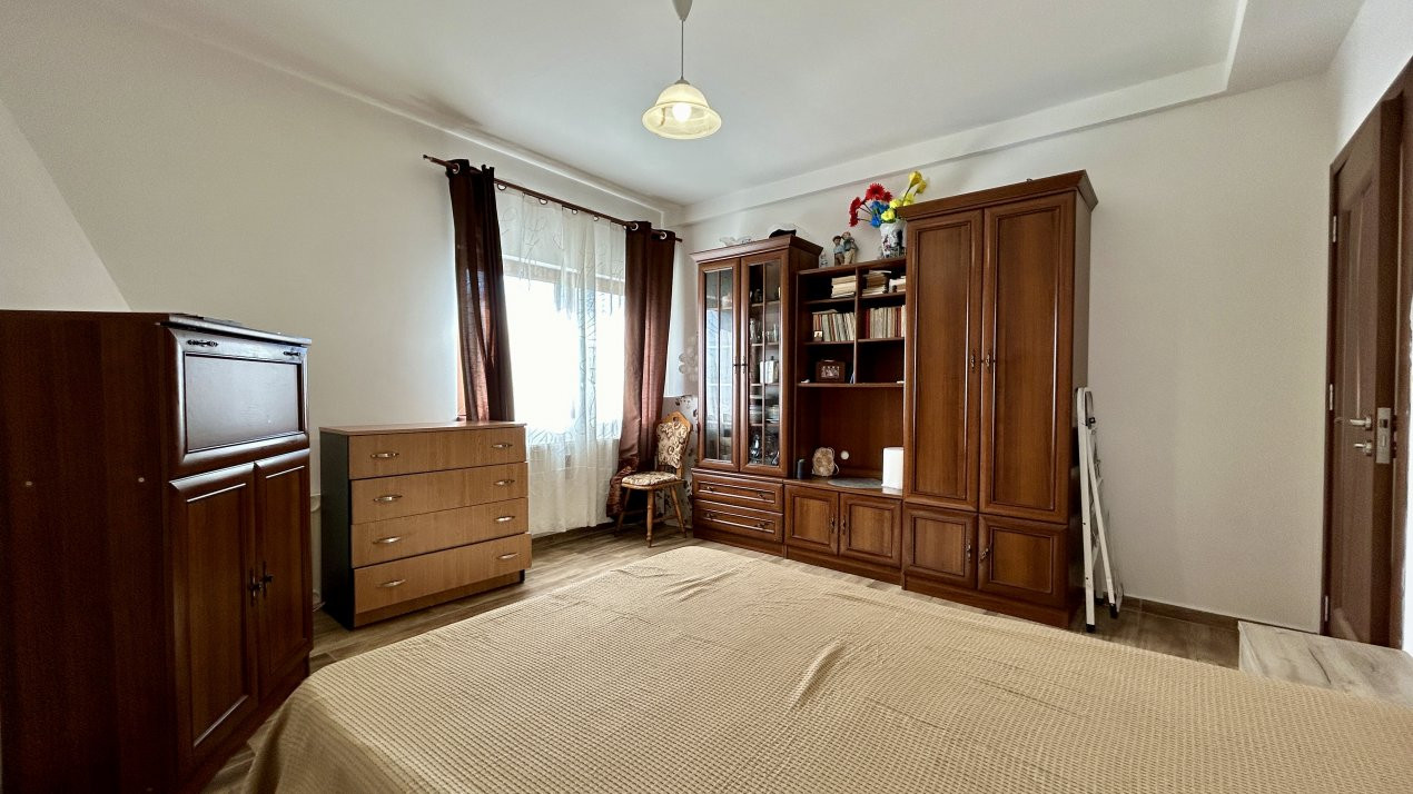 Apartament cu 3 camere la parter si teren de 160 mp - Ghiroda 8, foxfort.ro