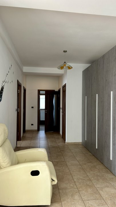 Apartament cu 3 camere la parter si teren de 160 mp - Ghiroda 13, foxfort.ro
