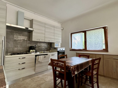 Apartament cu 3 camere la parter si teren de 160 mp - Ghiroda imagine mica 4, foxfort.ro