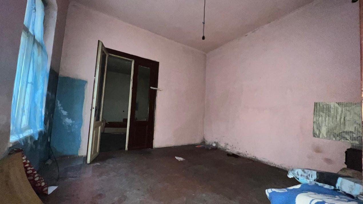 COMISION 0% Casa de vanzare cu 5 apartamente la curte comuna in zona Traian 12, foxfort.ro