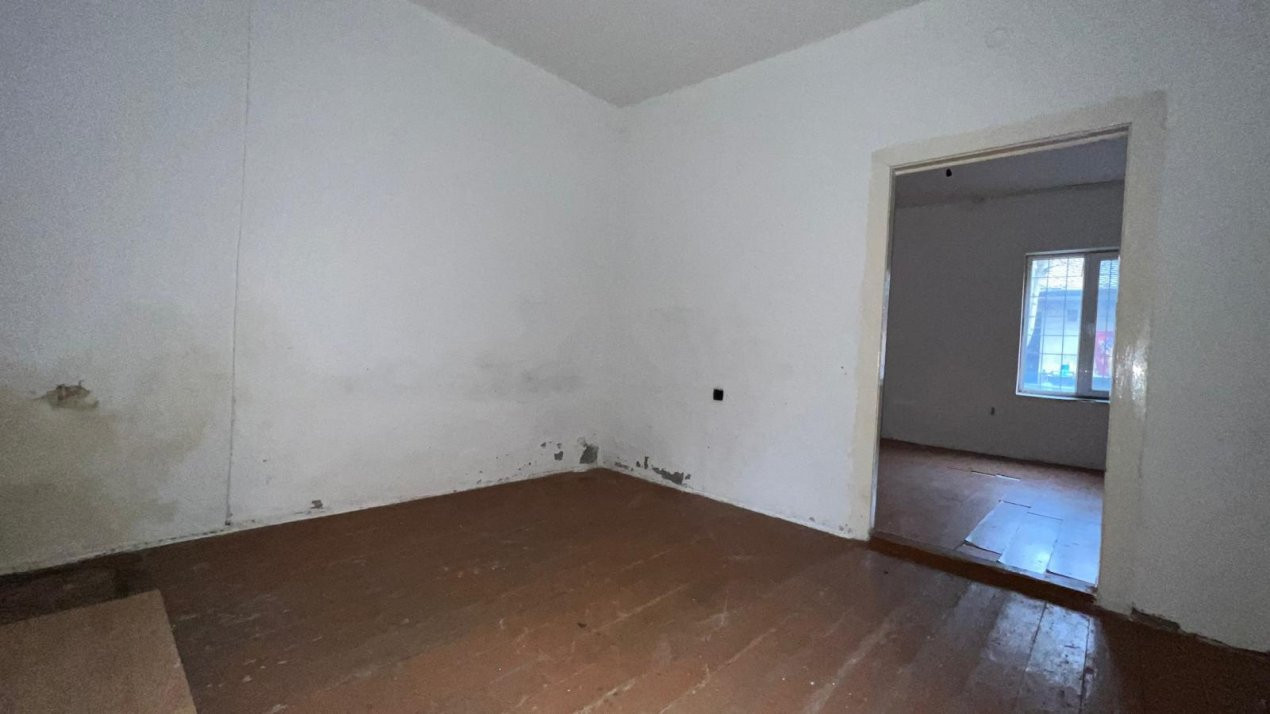 COMISION 0% Casa de vanzare cu 5 apartamente la curte comuna in zona Traian 14, foxfort.ro