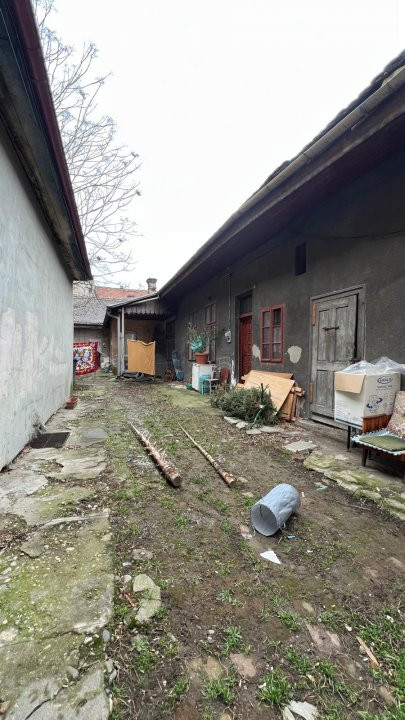 COMISION 0% Casa de vanzare cu 5 apartamente la curte comuna in zona Traian 17, foxfort.ro