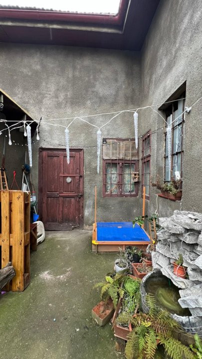 COMISION 0% Casa de vanzare cu 5 apartamente la curte comuna in zona Traian 20, foxfort.ro