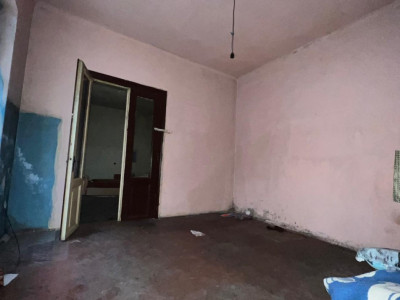 COMISION 0% Casa de vanzare cu 5 apartamente la curte comuna in zona Traian imagine mica 12, foxfort.ro