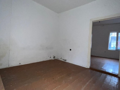 COMISION 0% Casa de vanzare cu 5 apartamente la curte comuna in zona Traian imagine mica 14, foxfort.ro