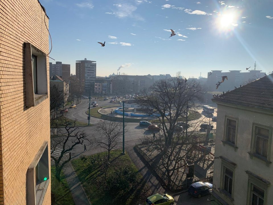 Apartament cu 4 camere de 92mp - zona Ultracentral 3, foxfort.ro