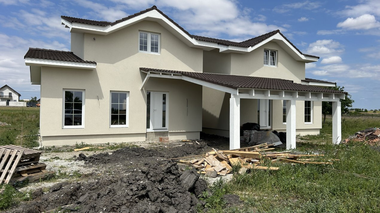 Duplex cu 4 camere si teren de 372 mp - zona Sanandrei 1, foxfort.ro