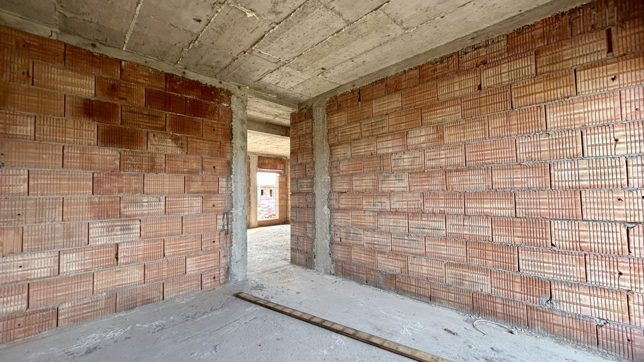 Duplex cu 4 camere si teren de 372 mp - zona Sanandrei 10, foxfort.ro