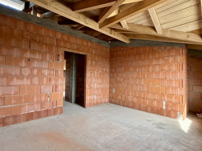 Duplex cu 4 camere si teren de 372 mp - zona Sanandrei imagine mica 13, foxfort.ro