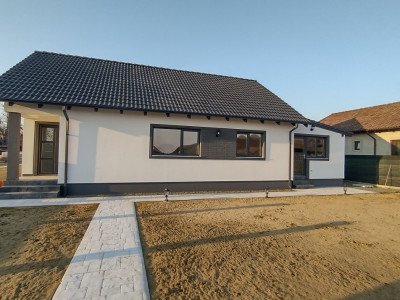 Casa individuala 4 camere, Sanmihaiu Roman - Teren 440 mp imagine mica 2, foxfort.ro