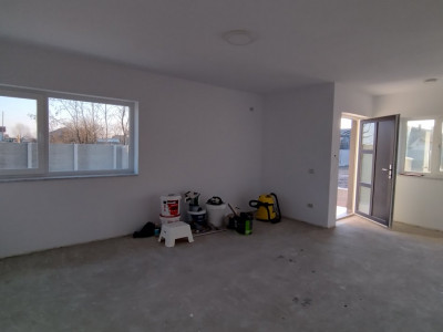 Casa individuala 4 camere, Sanmihaiu Roman - Teren 440 mp imagine mica 3, foxfort.ro