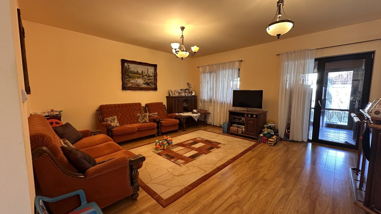 Duplex 4 camere, 126 mp, si teren de 300 mp in Giroc 10, foxfort.ro