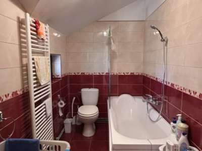 Duplex 4 camere, 126 mp, si teren de 300 mp in Giroc imagine mica 9, foxfort.ro