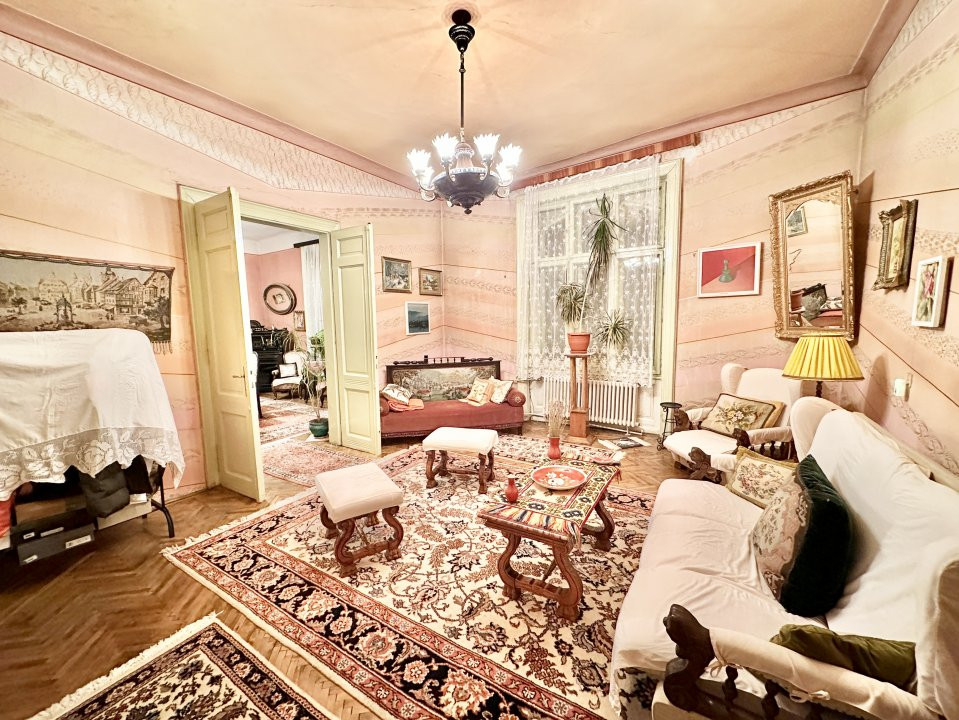 COMISION 0% Apartament cu 4 camere in cladire istorica - Piata Maria 4, foxfort.ro