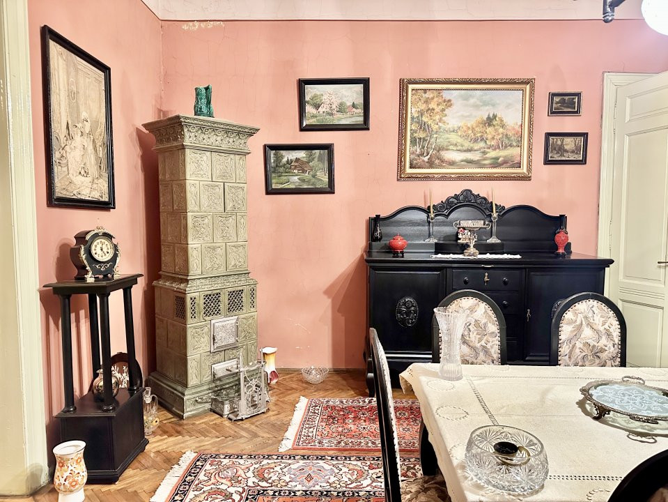 COMISION 0% Apartament cu 4 camere in cladire istorica - Piata Maria 6, foxfort.ro