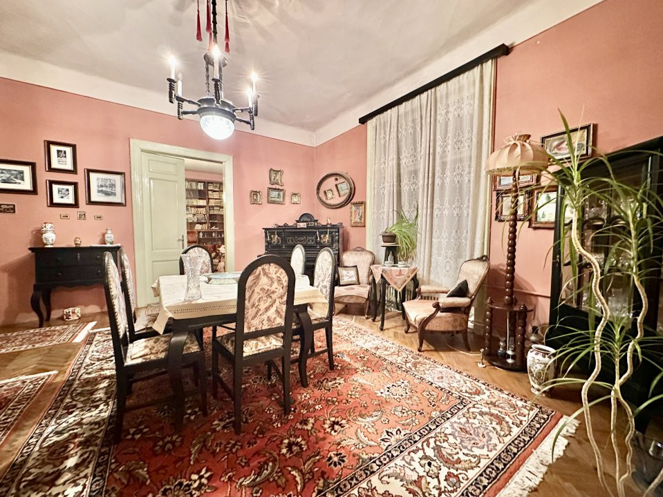 COMISION 0% Apartament cu 4 camere in cladire istorica - Piata Maria 11, foxfort.ro