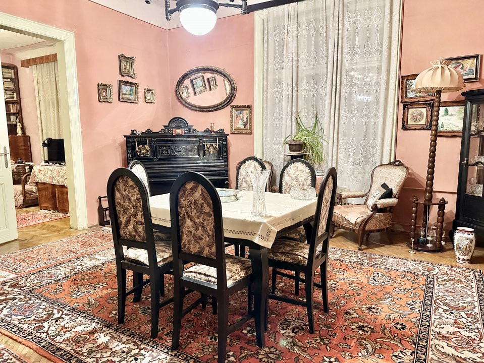 COMISION 0% Apartament cu 4 camere in cladire istorica - Piata Maria 15, foxfort.ro