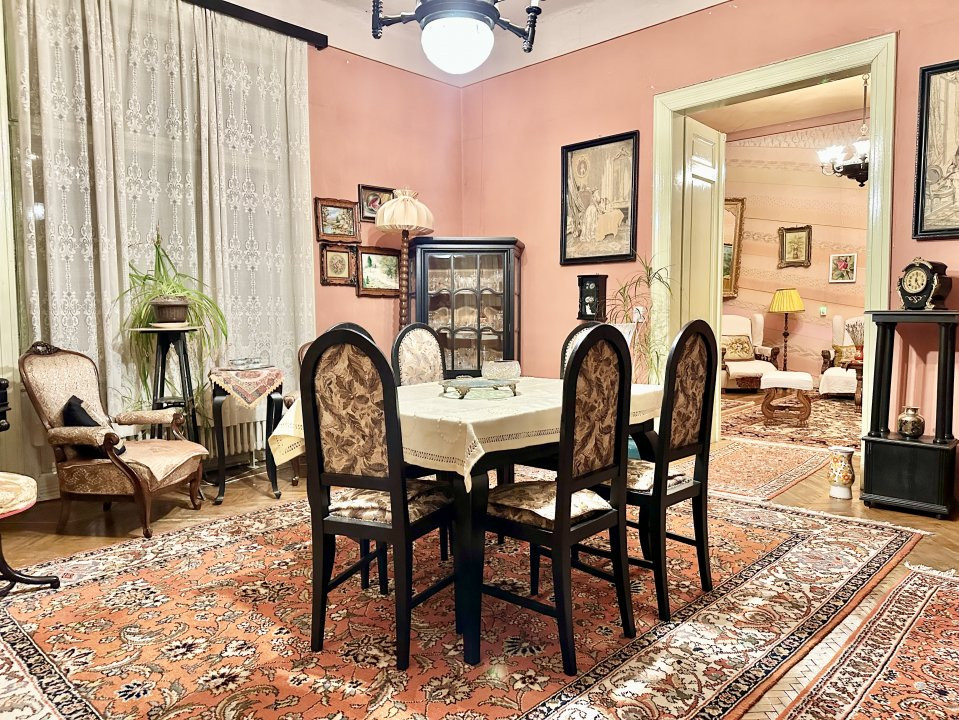 COMISION 0% Apartament cu 4 camere in cladire istorica - Piata Maria 16, foxfort.ro