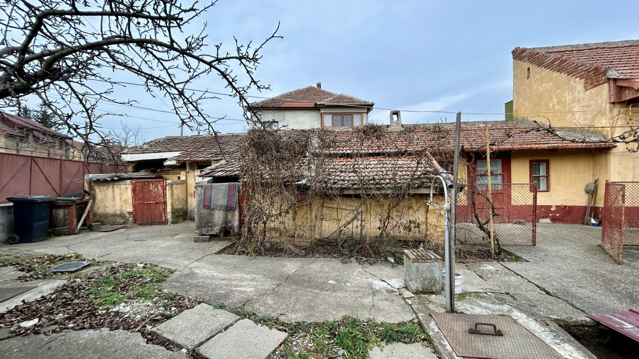 COMISION 0% Casa individuala cu 4 camere si teren de 666 mp - zona Bogdanestilor 9, foxfort.ro