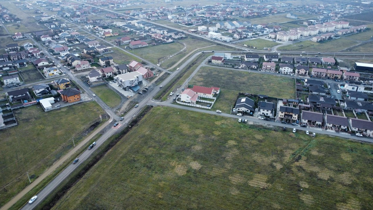 Parcela teren Mosnita in zona Drumul Boilor cu toate utilitatile + Asfalt 2, foxfort.ro